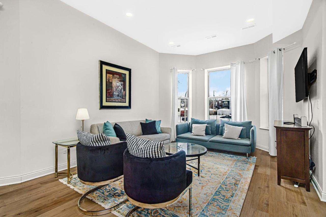 시카고 Modern 4Br Just A Block From Cta Pink Line With Pool Table Free Parking 아파트 외부 사진