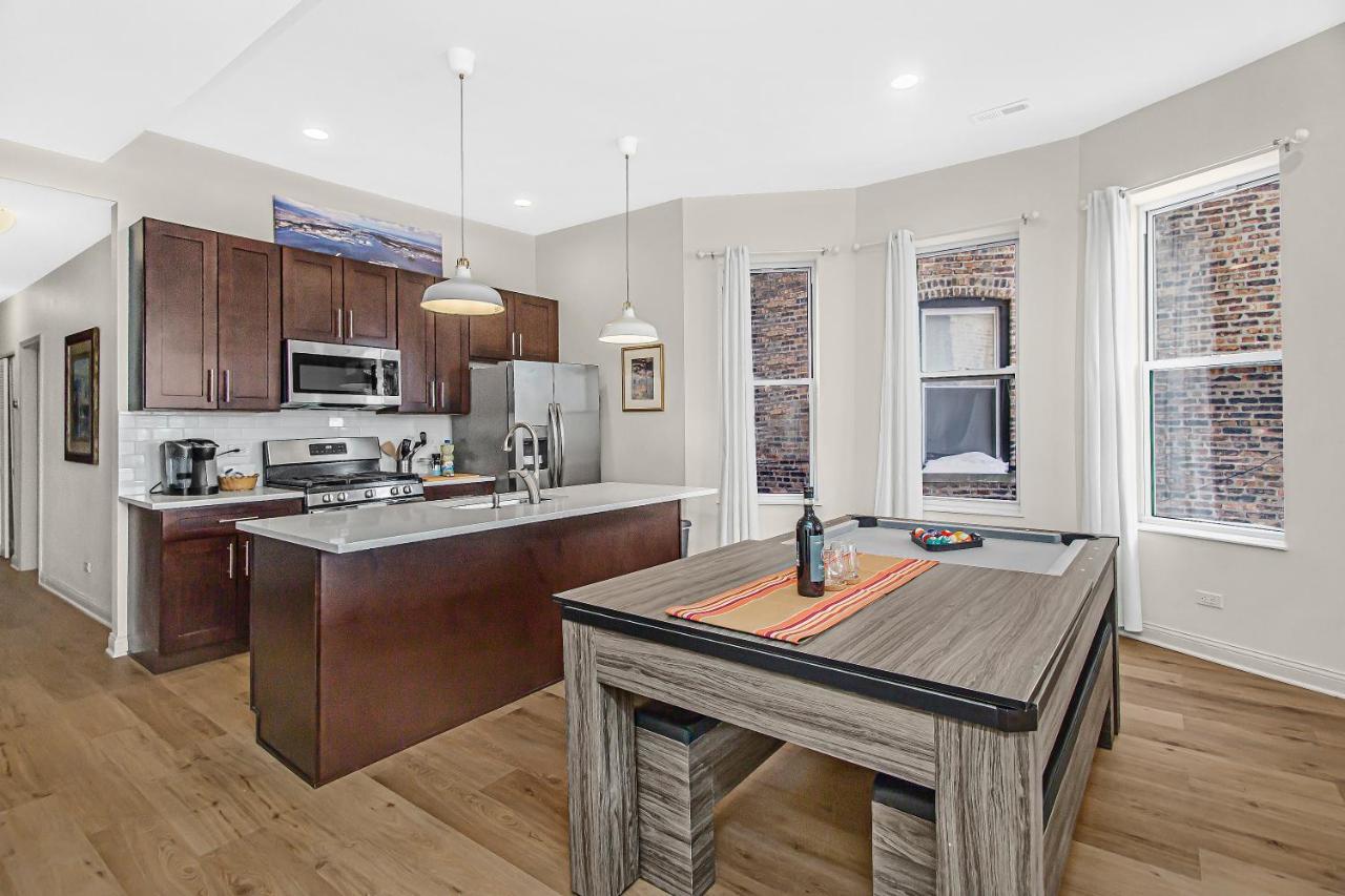 시카고 Modern 4Br Just A Block From Cta Pink Line With Pool Table Free Parking 아파트 외부 사진