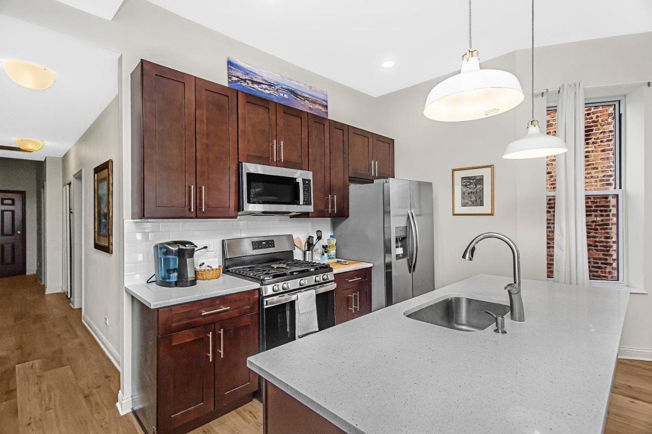 시카고 Modern 4Br Just A Block From Cta Pink Line With Pool Table Free Parking 아파트 외부 사진