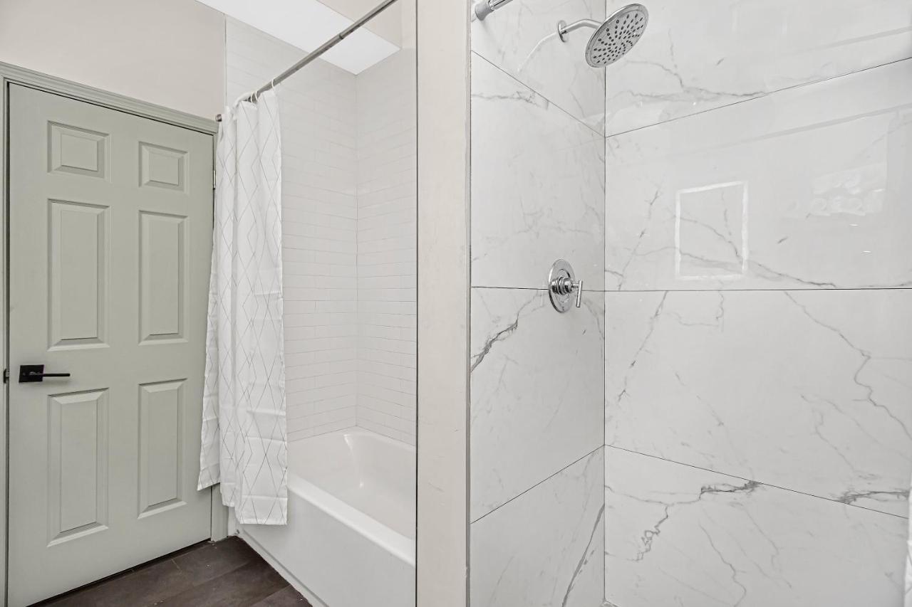 시카고 Modern 4Br Just A Block From Cta Pink Line With Pool Table Free Parking 아파트 외부 사진